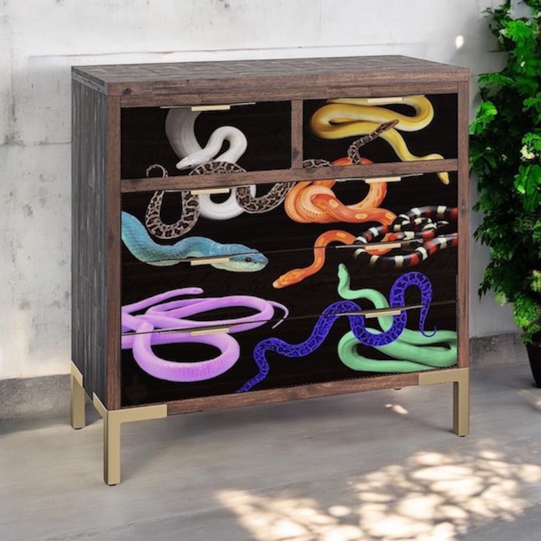 SERPENTES Solid Dark Hardwood 5 Drawer Chest Of Drawers - Image 4